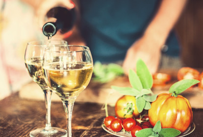 5 French White Wines To Try